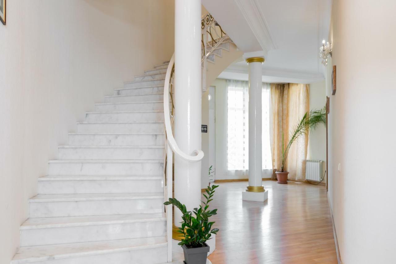 Отель Villa Tiflisi Экстерьер фото